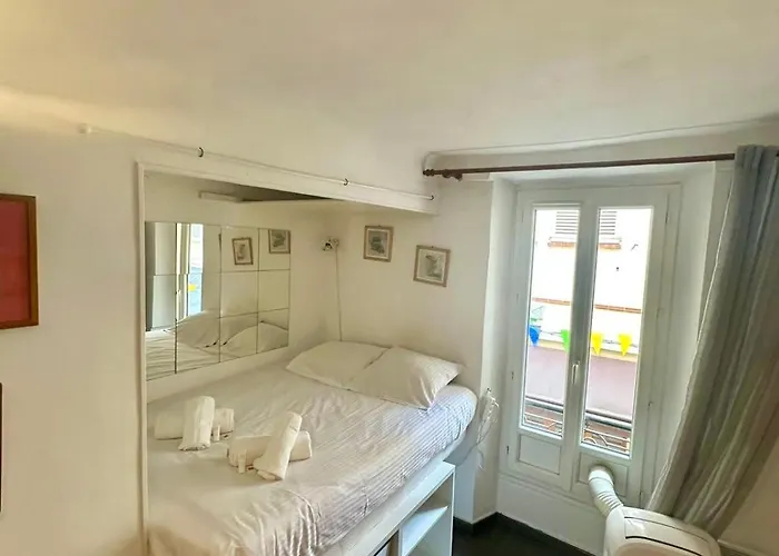 Bnb Renting Studio In The Heart Of Old Antibes